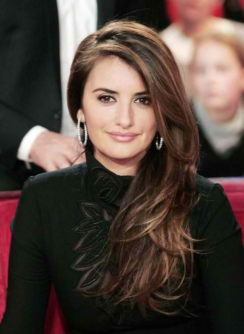 Layered side parted hair